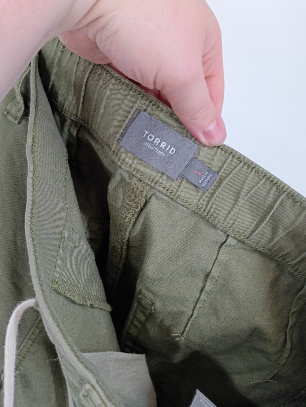 Torrid Weekend Mid Rise Shorts - Picture 4 of 6